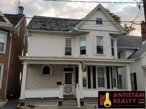 Building Photo - 120 W 2nd St