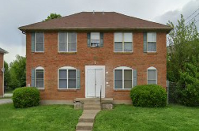 Building Photo - 4904 Saddlebrook Ln