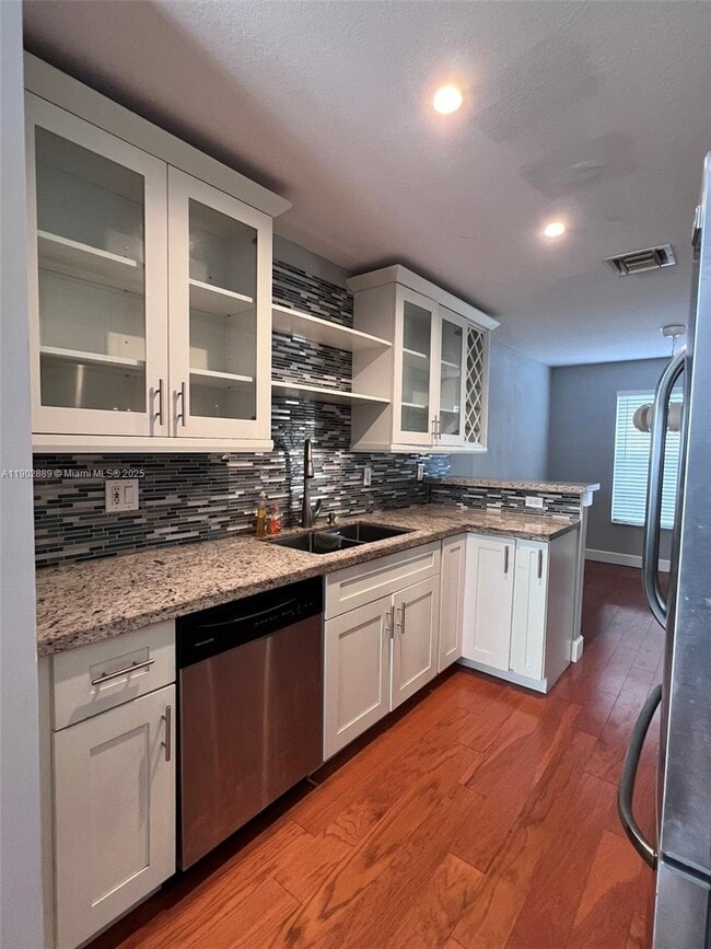 Foto del edificio - 17097 NW 23rd St