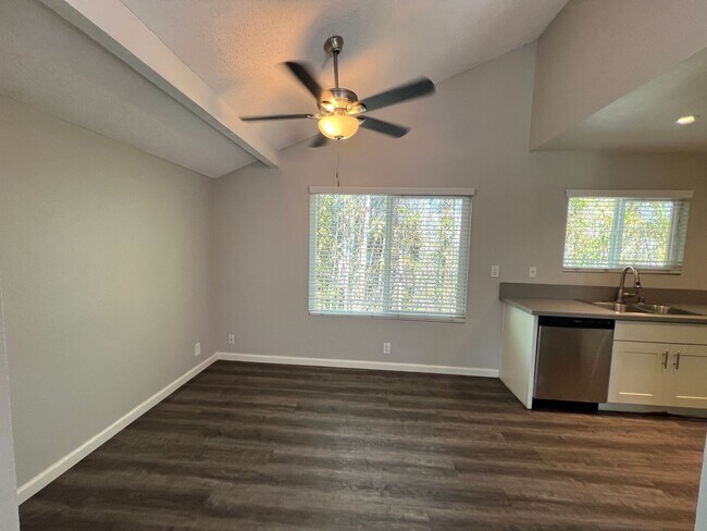 Foto del edificio - Warner7561-7571