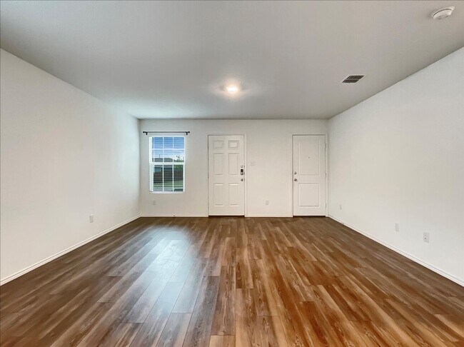 Foto del edificio - 7509 Jackrabbit Ave