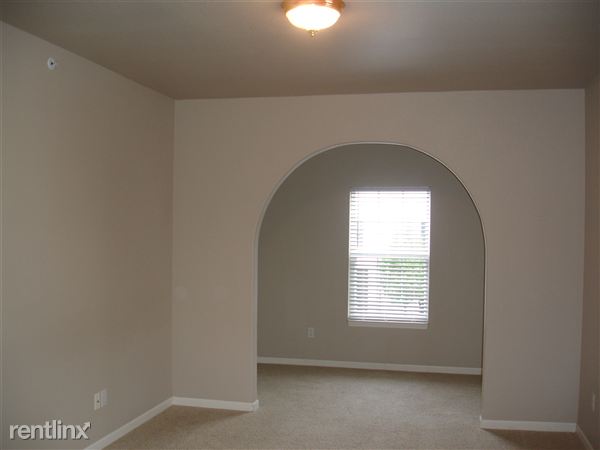Building Photo - 12913 Tradd St