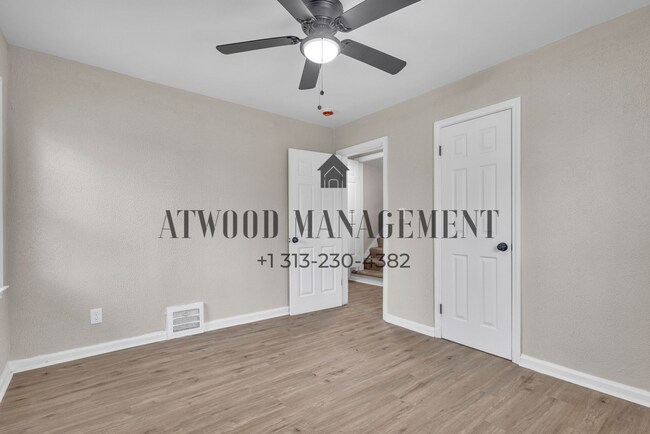 Foto del edificio - This beautifully updated 3-bedroom, 1-bath single-family home is ready for move-in!