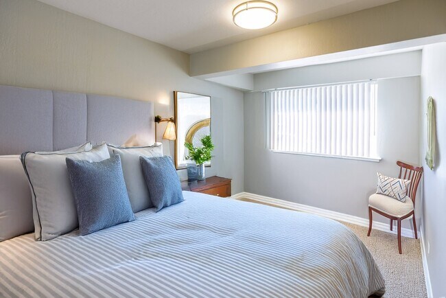 Foto del edificio - Washington Townhomes