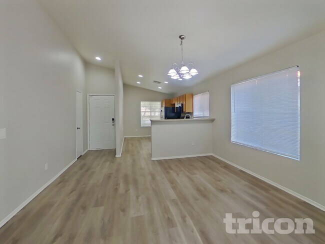 Foto del edificio - 12425 N 42nd Dr