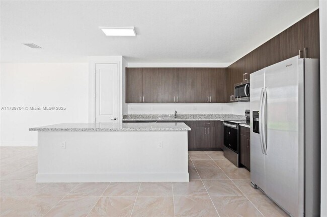 Foto del edificio - 22021 SW 114th Ave