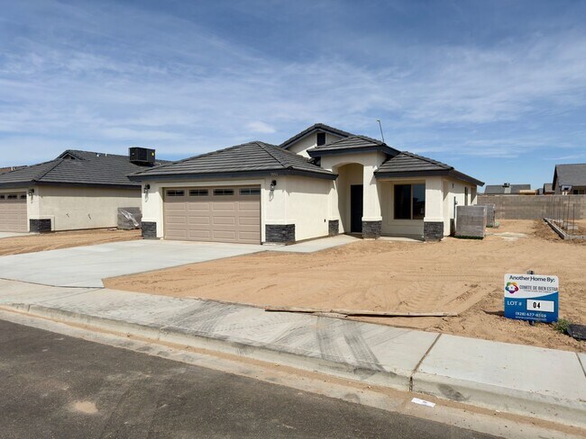 Building Photo - Be the first to call this your home !! Thr...