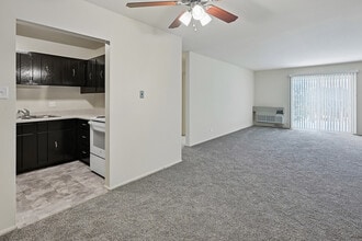 Building Photo - ReNew Lake Arlington