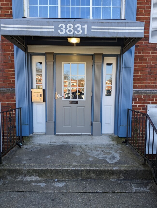 Main Entrance - 3831 Hamilton Street