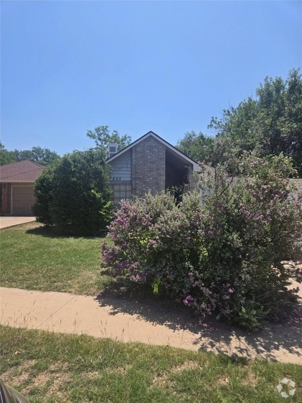 Building Photo - 14203 Anita Marie Ln