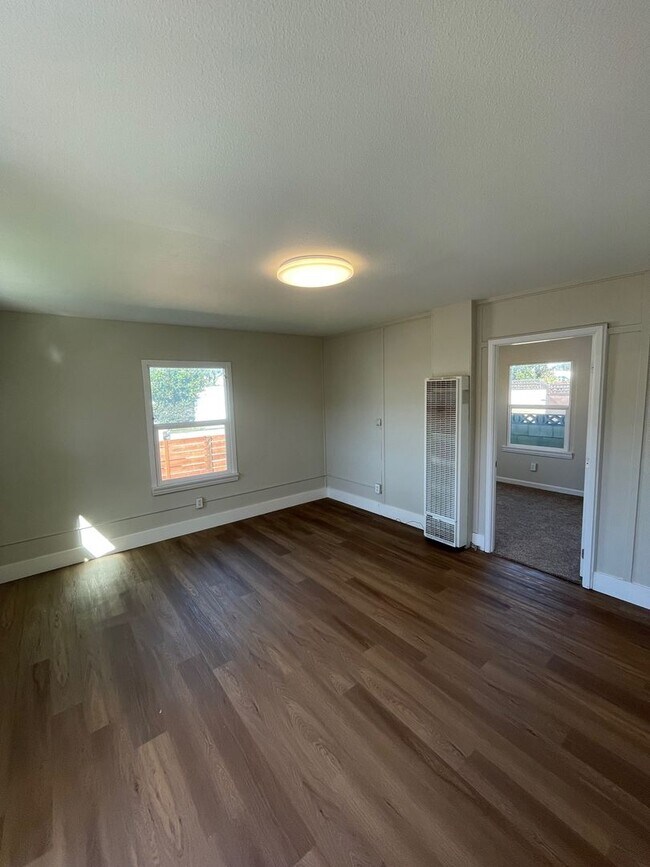 Foto del edificio - 2 Bedroom 1 Bath property for rent in Midt...