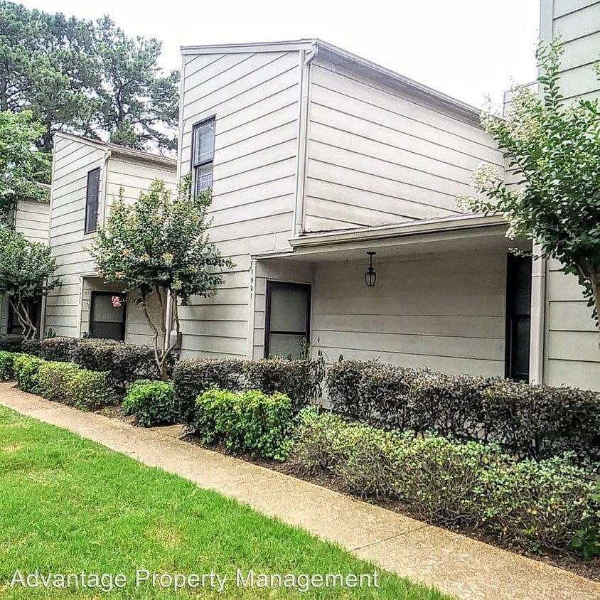 3 br, 2.5 bath House 1921 Autobahn Dr. House Rental in Germantown