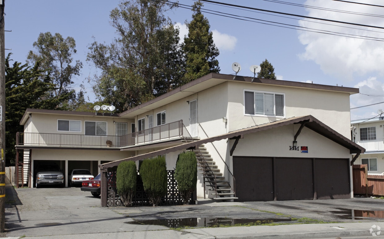 Foto principal - 515 Harris Rd