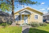Primary Photo - 218 E Thomas St