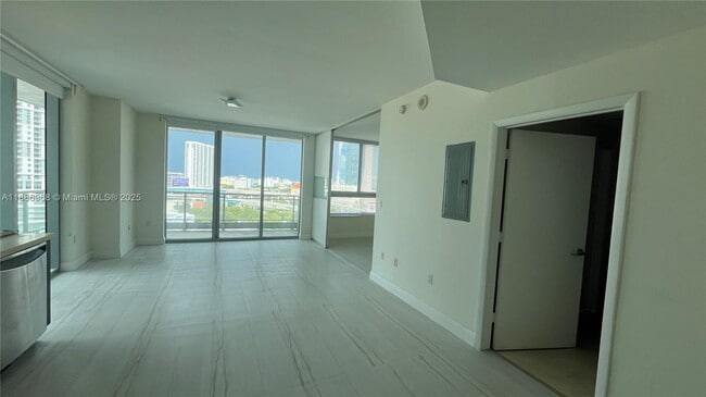 Foto del edificio - 90 SW 3rd St