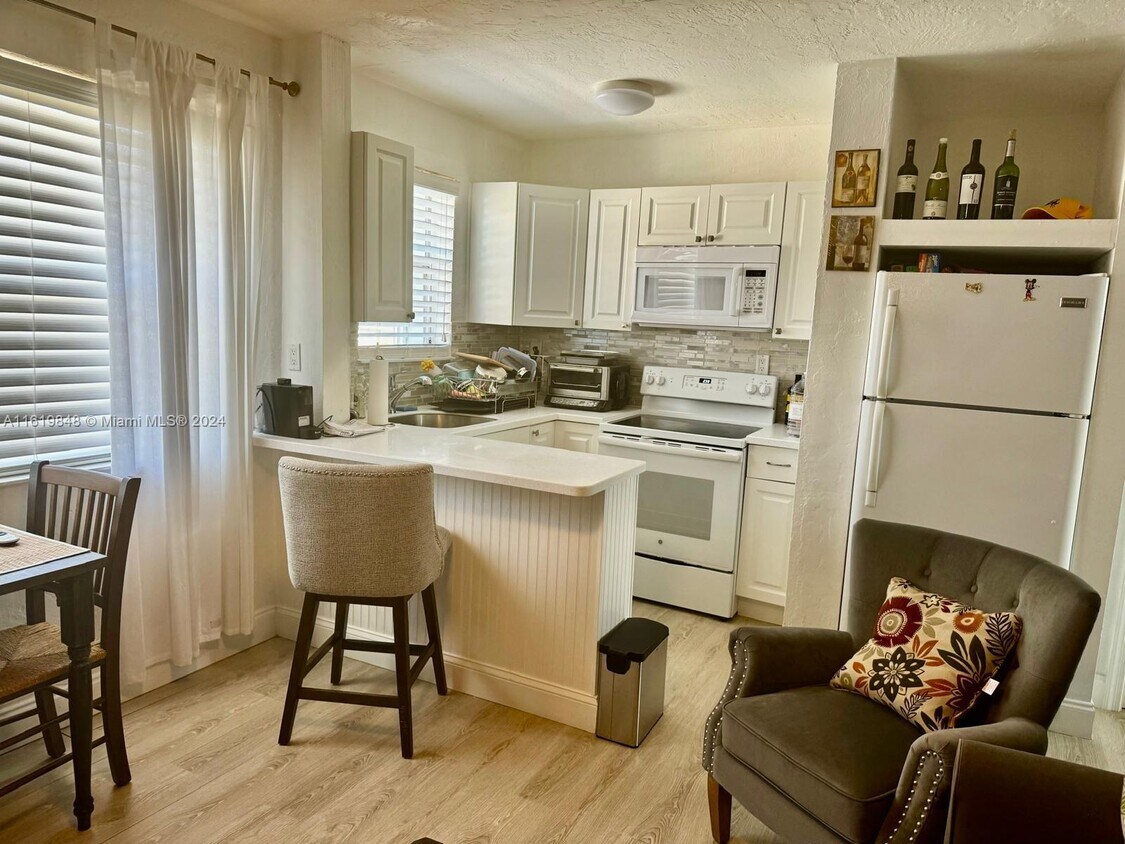 Foto principal - 1500 S Surf Rd