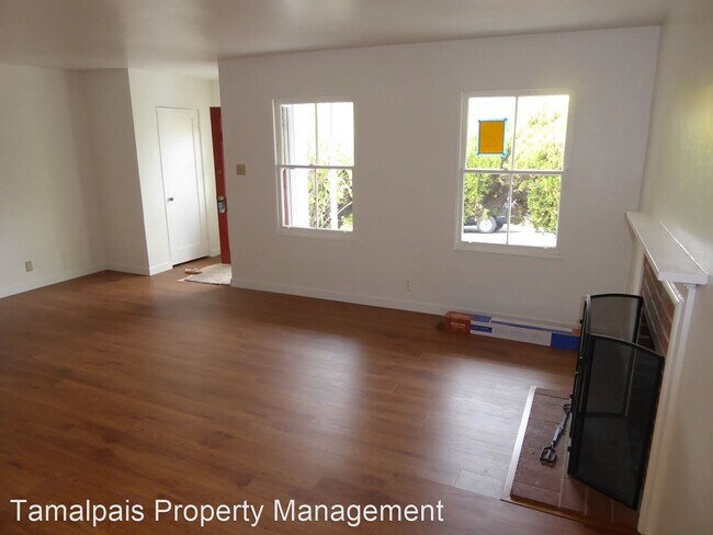 Building Photo - 3 br, 1 bath House - 117 Ryan Avenue