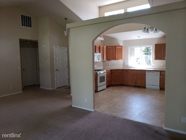 Building Photo - 3 br, 2 bath House - 2602 Partridge Loop