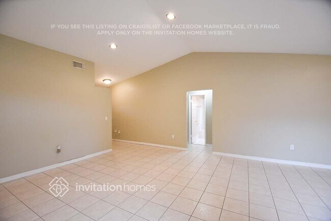 Building Photo - 211 NW 187th Ave