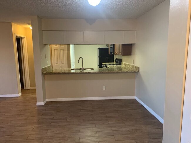 Foto del edificio - 610 Kenwick Cir