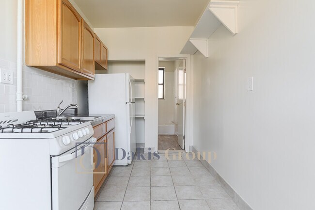 Foto del edificio - 28-49-49 34th St
