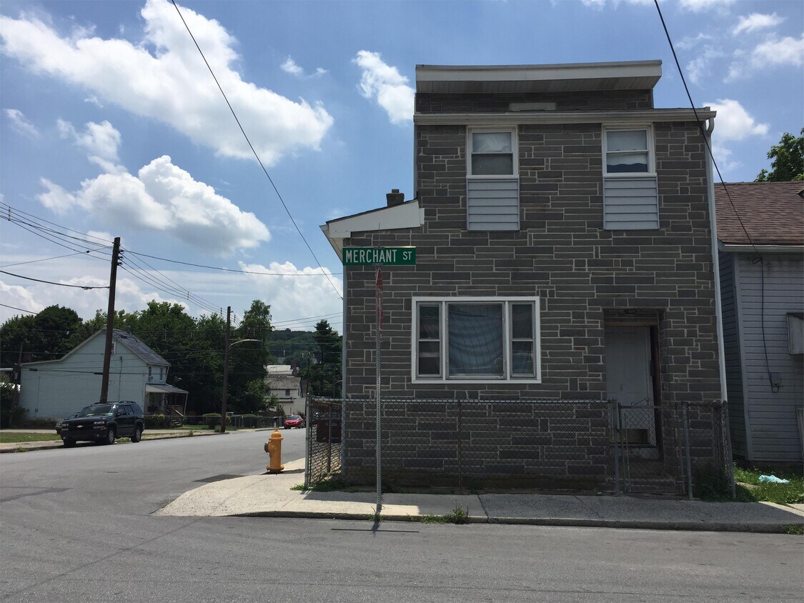 Foto principal - 764 Merchant St