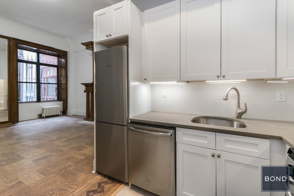 Foto principal - 14 W 69th St
