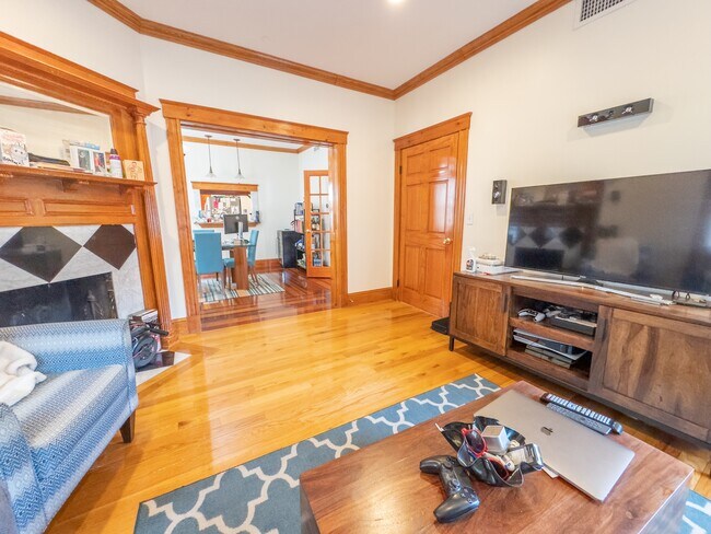 Photo - 12 St Paul St Townhome