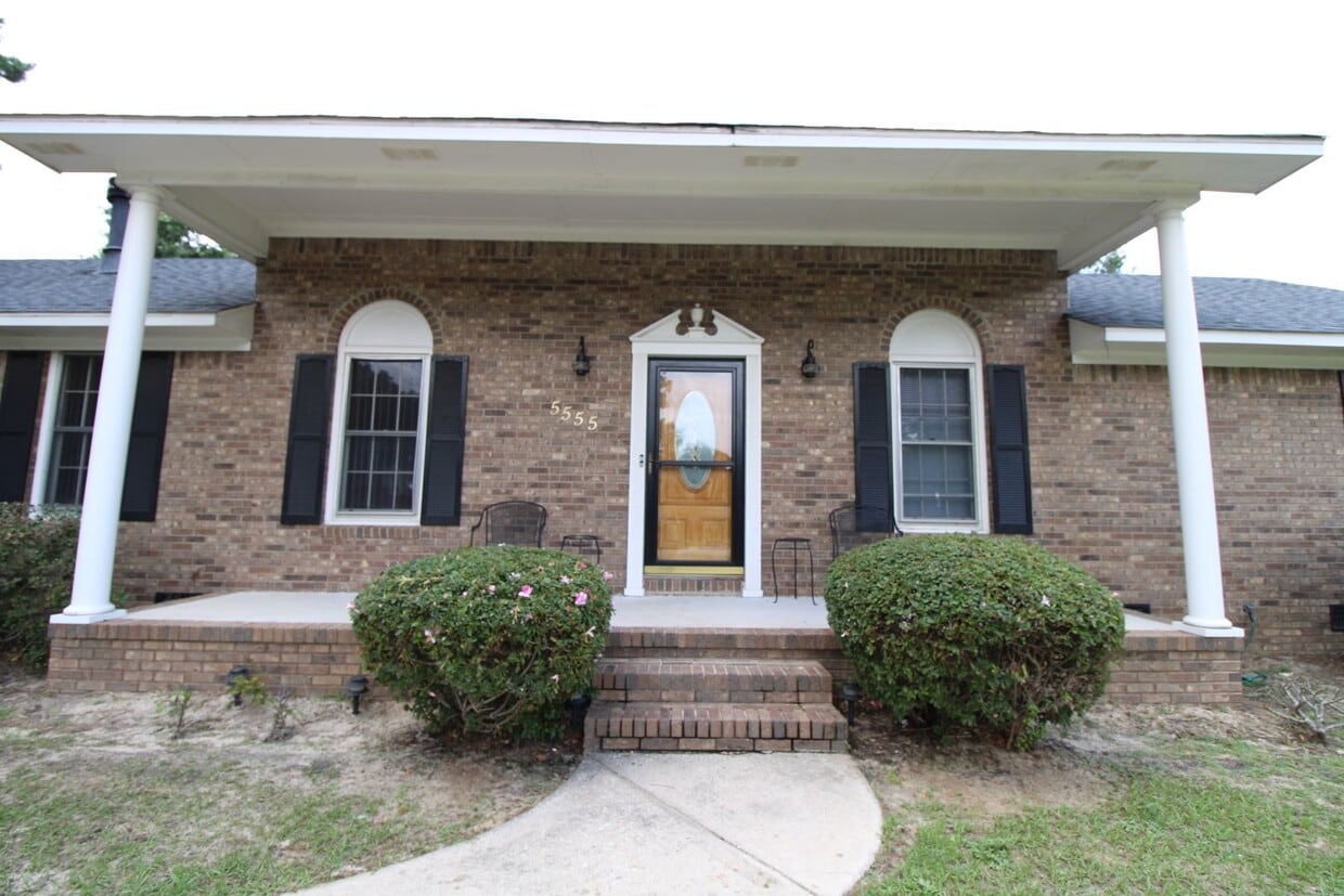 5555 Whisperwood Dr Unit Master Bedroom Suite, Dalzell, SC 29040 Room