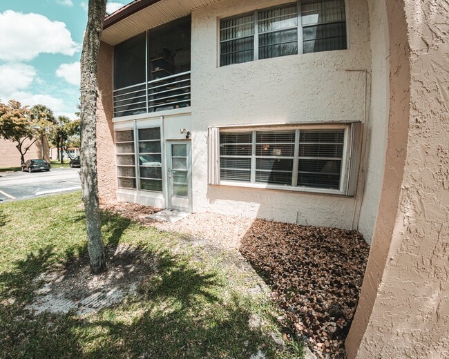Photo - 204 Lake Frances Dr Apartment