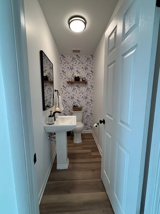 Foto del edificio - 163 Salem Rd