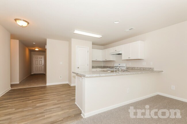 Foto del edificio - 654 Scarlet Leaf Ln.
