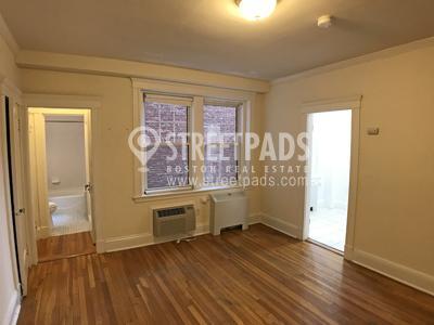 Building Photo - bedroom in Cambridge MA 02138