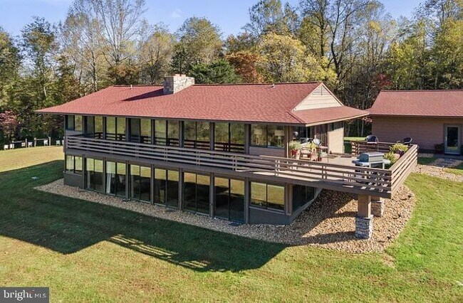 Foto del edificio - 72 Jordans Rd