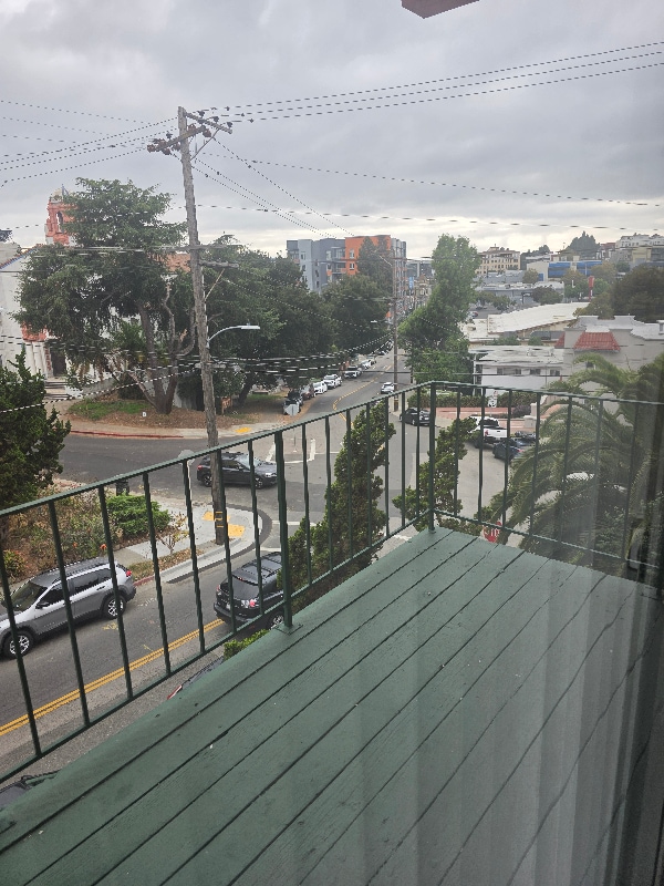 Foto del edificio - 250 Fairmount Ave