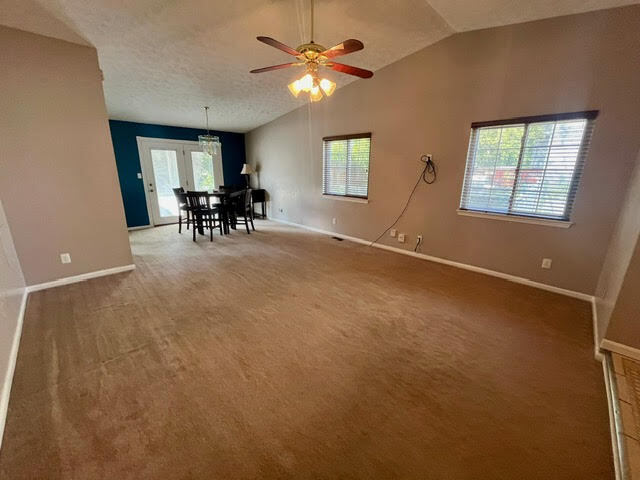 Building Photo - 942 Timber Creek Ln