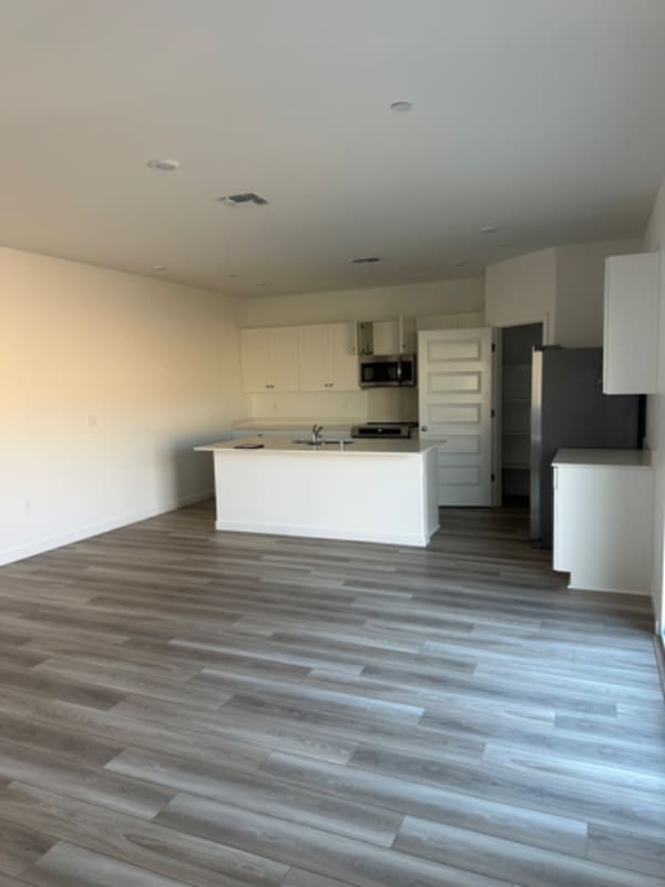 Building Photo - 1486 Sea Holly St