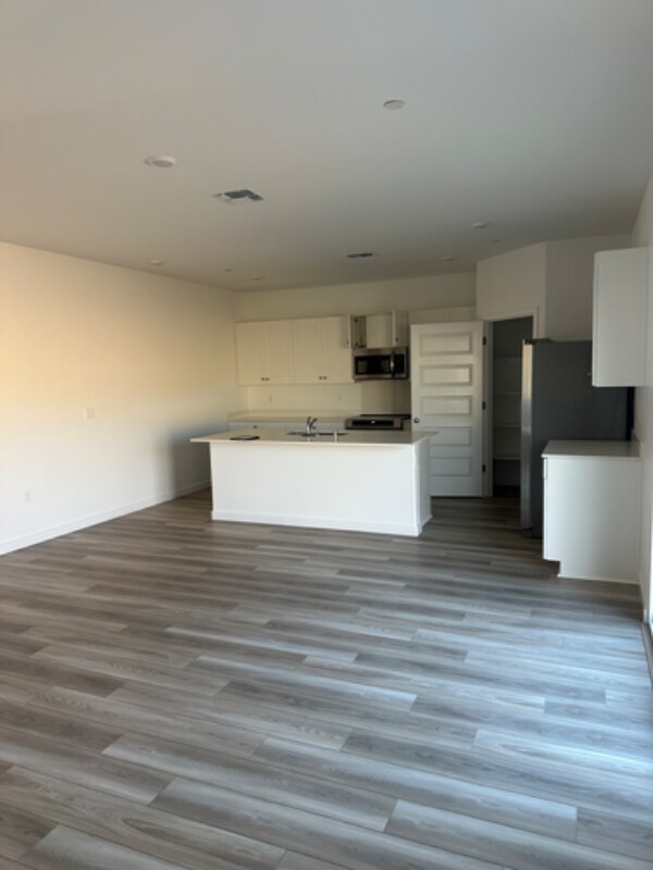 Foto del edificio - 1486 Sea Holly St