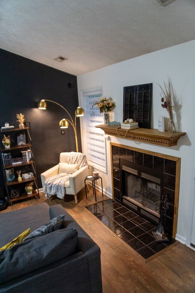 Foto del edificio - 3 Bedroom 2 Bath Ranch Home In Raeford