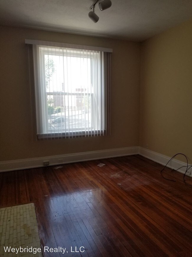 Building Photo - 222 Mccormick Pl