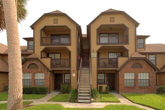 Building Photo - 351 Lone Hill Dr
