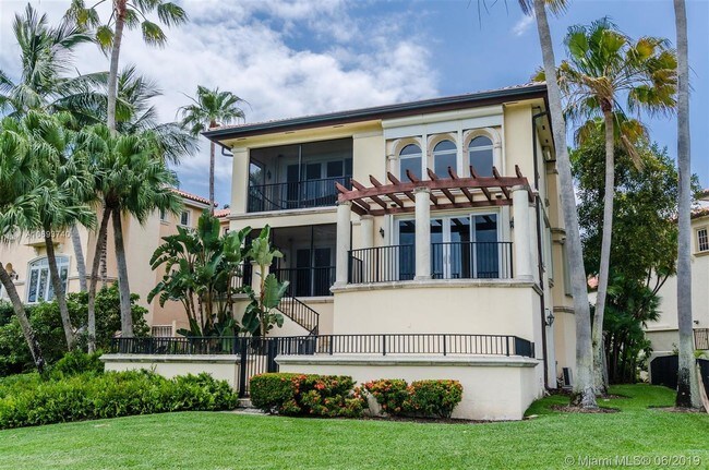 Foto del edificio - 13673 Deering Bay Dr