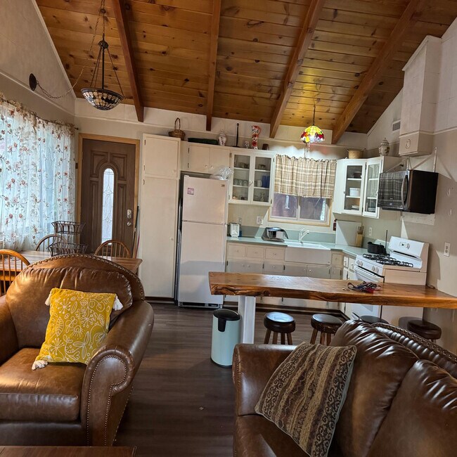 Foto del edificio - 42939 Fairy Ave