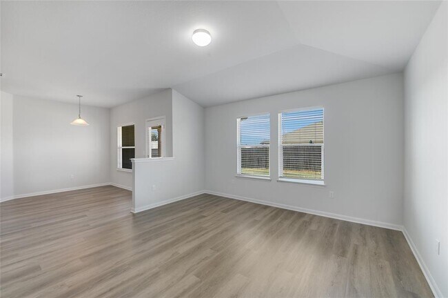 Building Photo - 205 Zarya