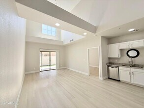 Building Photo - 15677 N 29th St