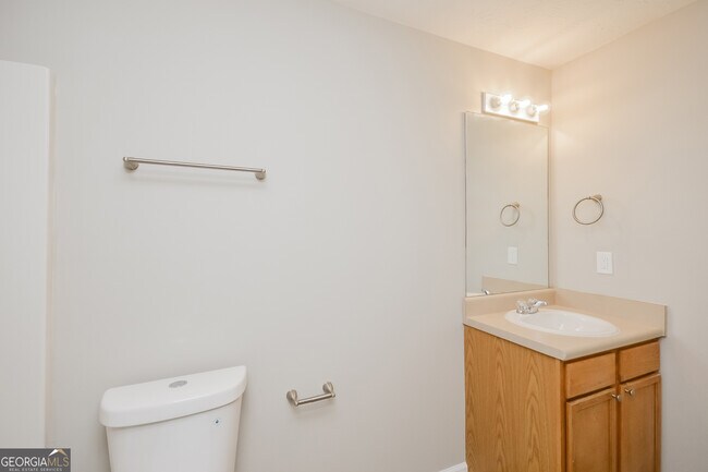 Building Photo - 85 Creek Bottom Dr