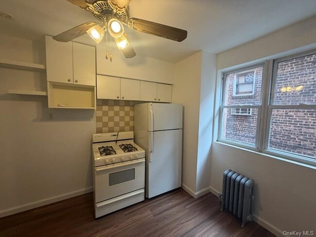 Foto del edificio - 57-66 63rd St