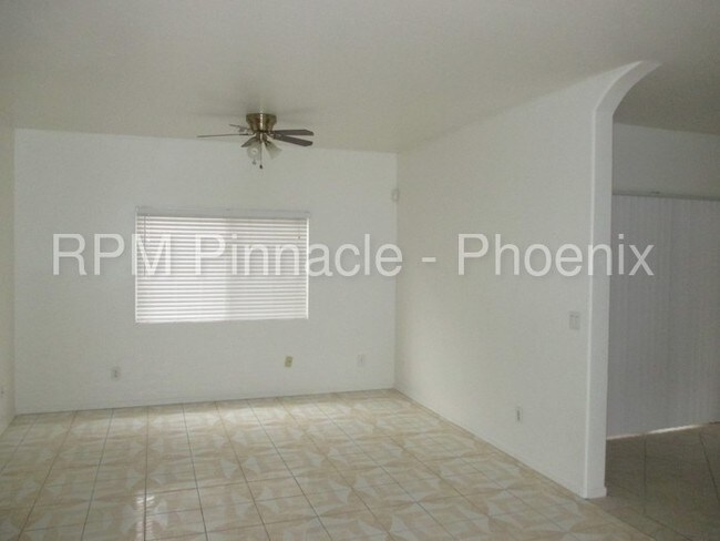 Foto del edificio - 3740 W Oregon Ave