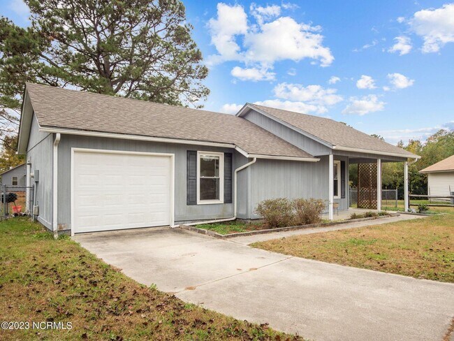 Foto del edificio - 106 Grey Fox Ln