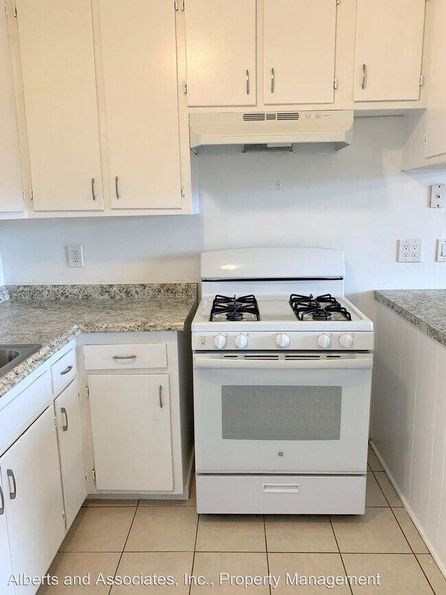 70177019 Mohawk St, San Diego, CA 92115 Room for Rent in San Diego